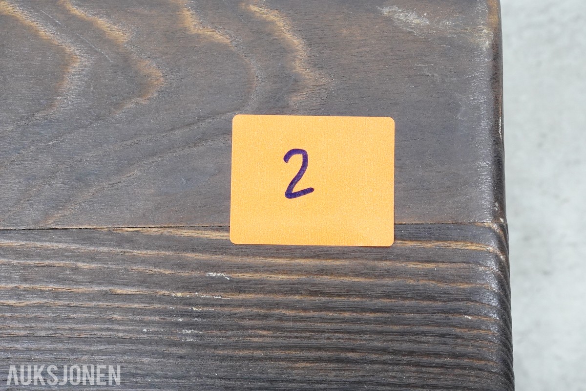 12 bord og 24 IKEA LÄCKÖ stoler