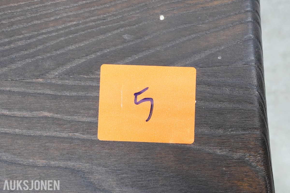 12 bord og 24 IKEA LÄCKÖ stoler