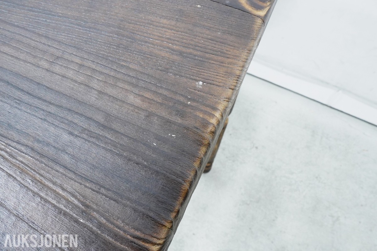 12 bord og 24 IKEA LÄCKÖ stoler