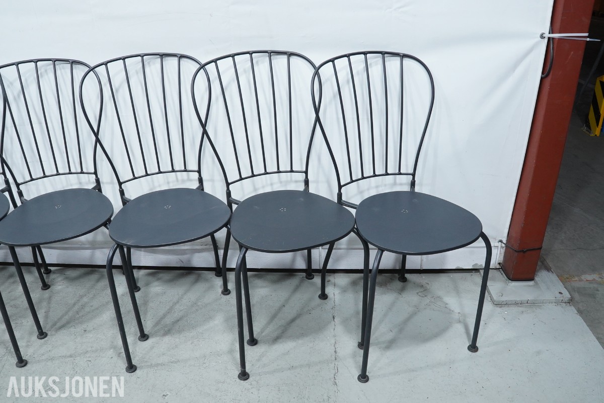12 bord og 24 IKEA LÄCKÖ stoler