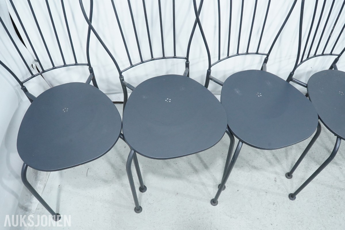 12 bord og 24 IKEA LÄCKÖ stoler