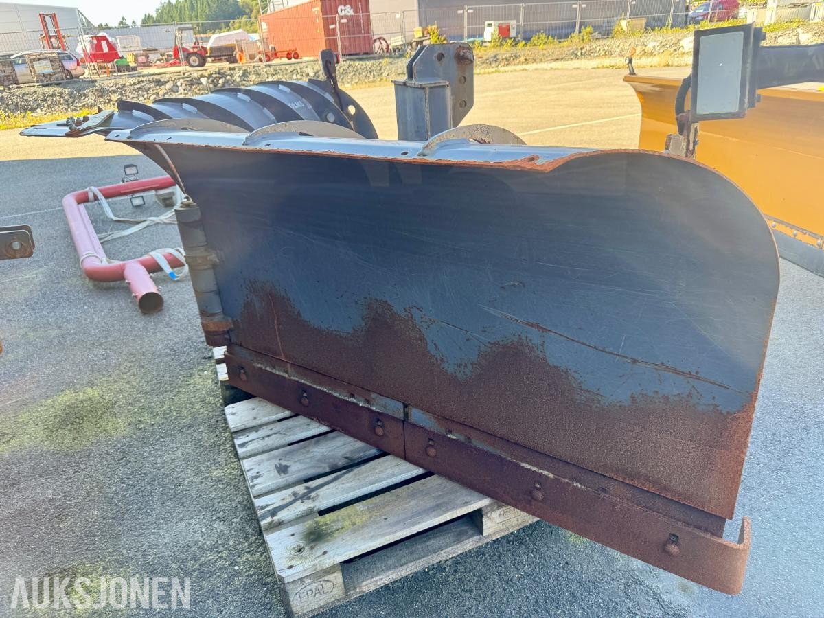 2016 Holms PU-3.2 V-plog