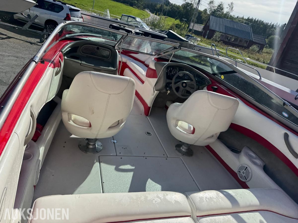 2002 Crownline 202 