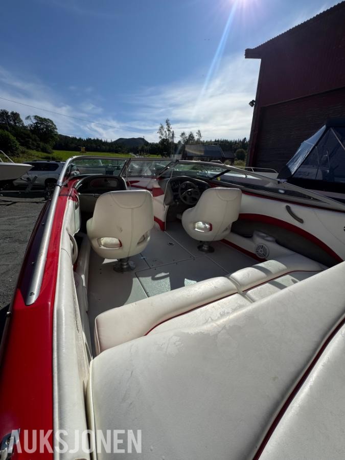2002 Crownline 202 
