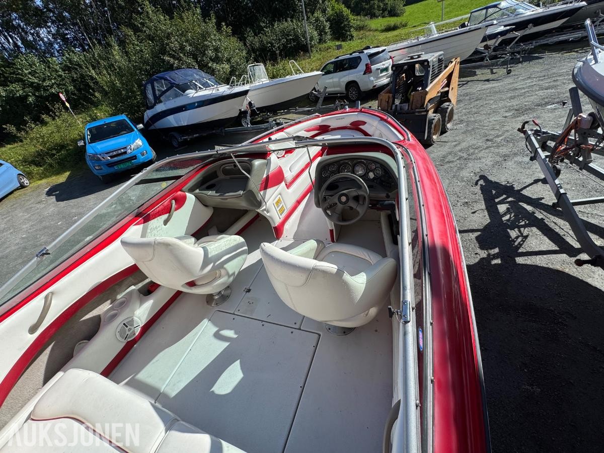 2002 Crownline 202 