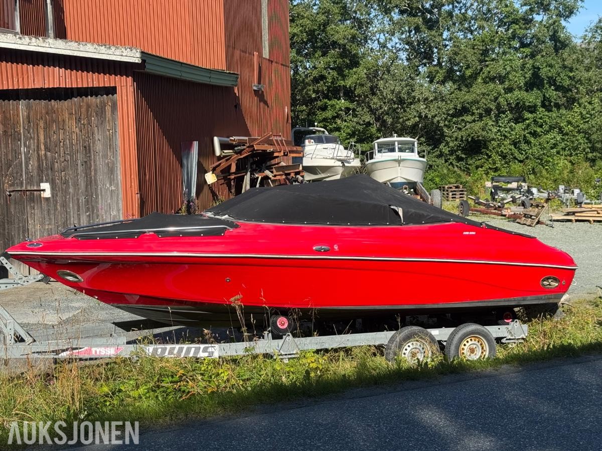 2002 Crownline 202 