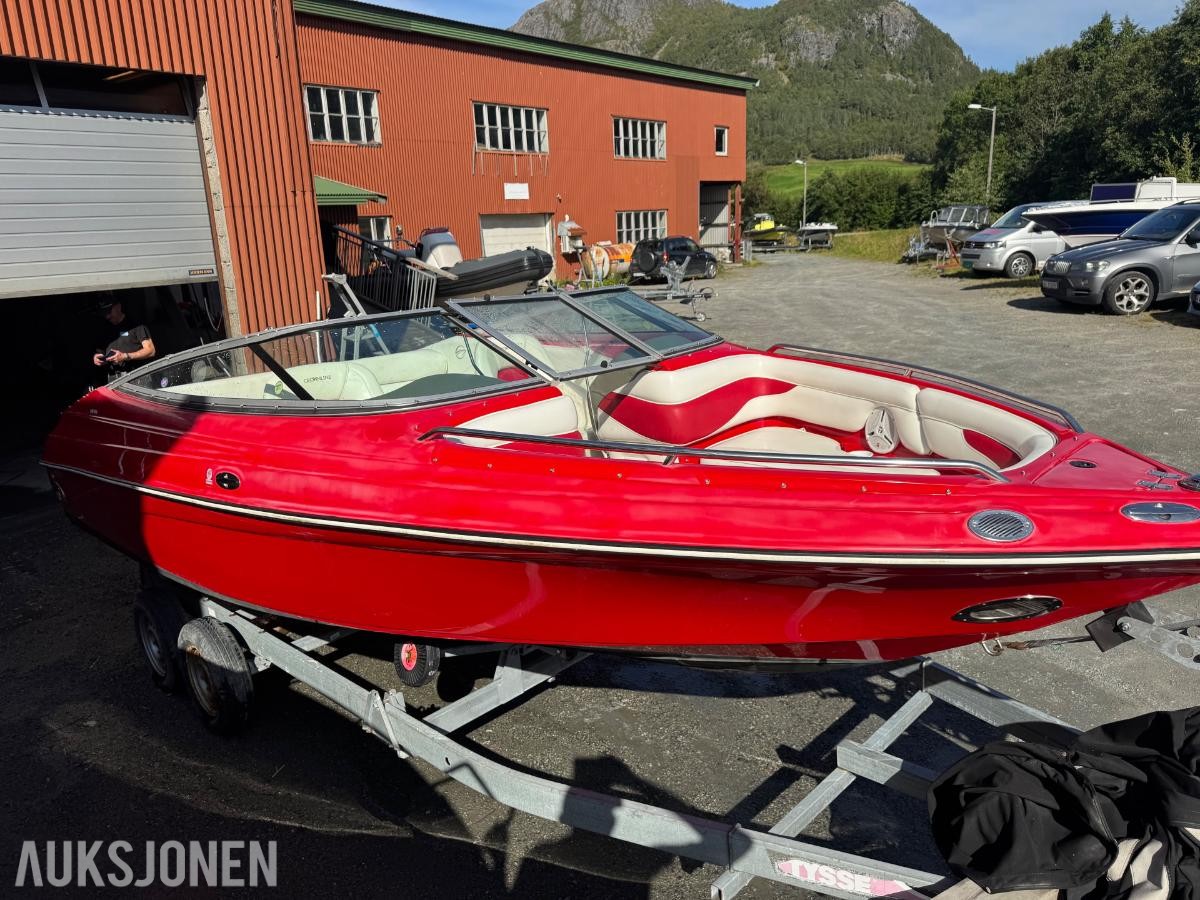 2002 Crownline 202 