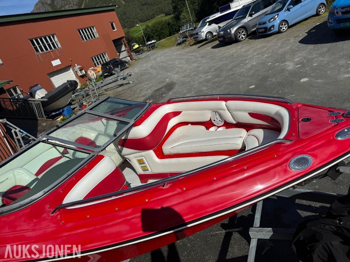 2002 Crownline 202 