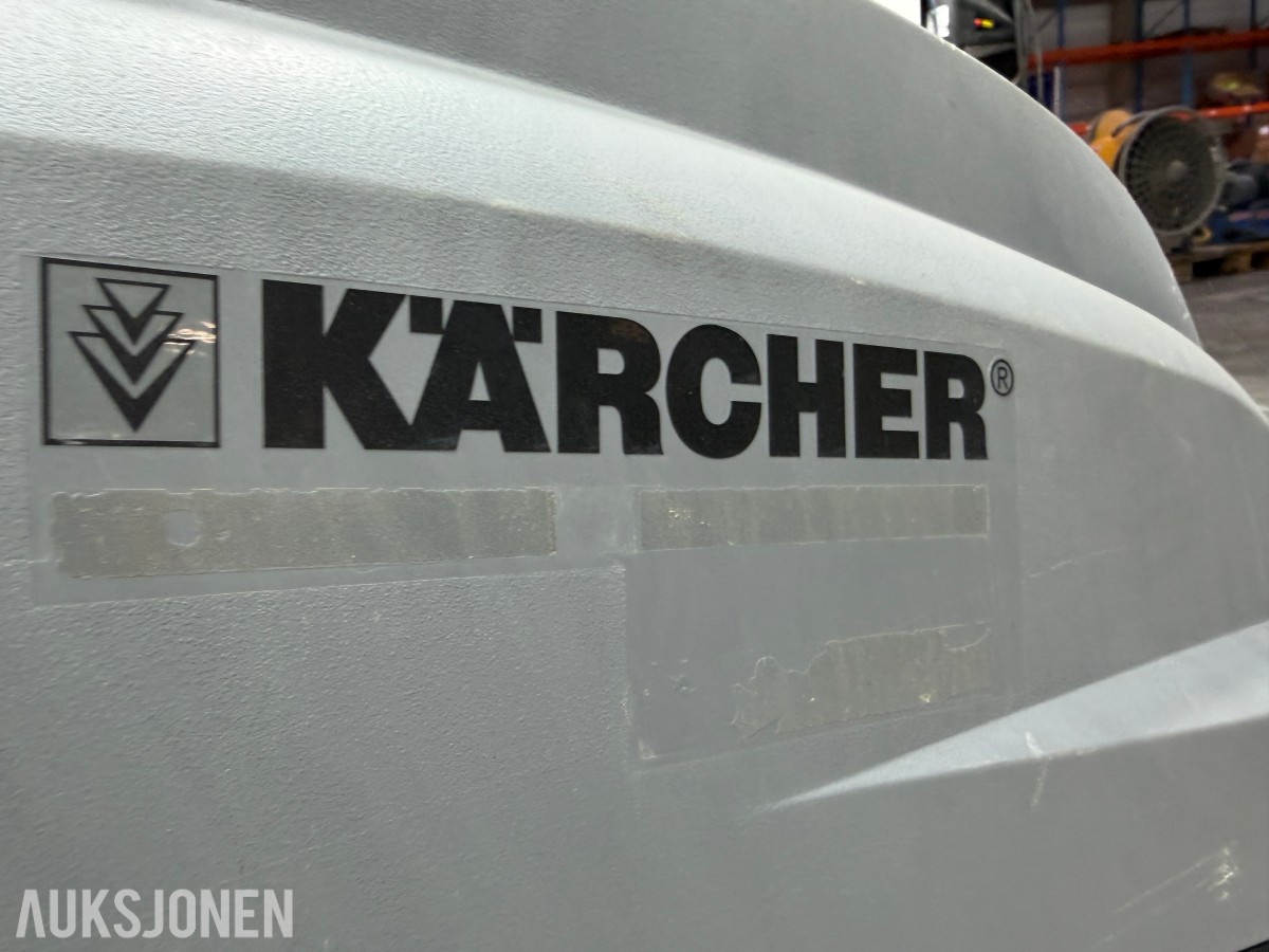 2017 Kärcher Professional KM 75/40 W Bp Pack batteridrevet feiemaskin