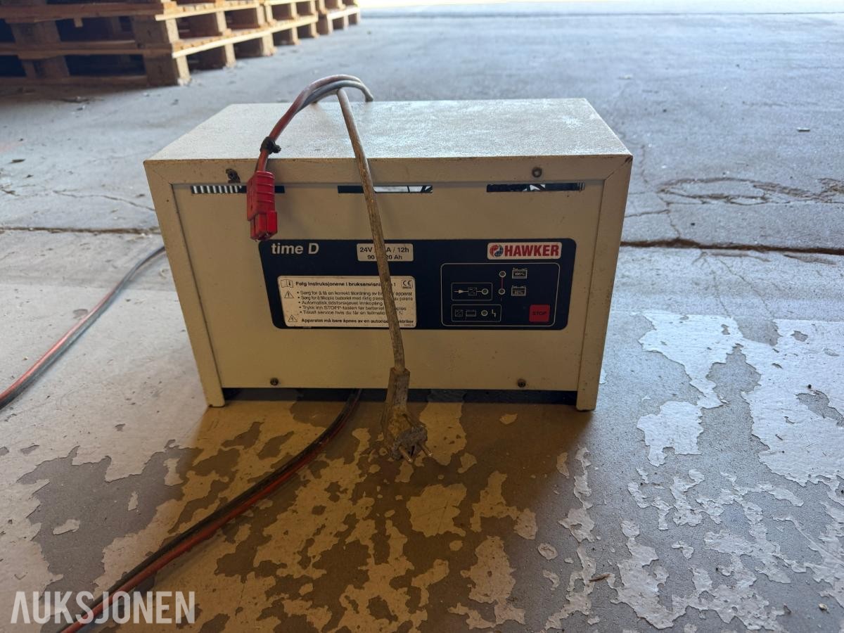 Nilfisk SR 1005 B feiemaskin med lader