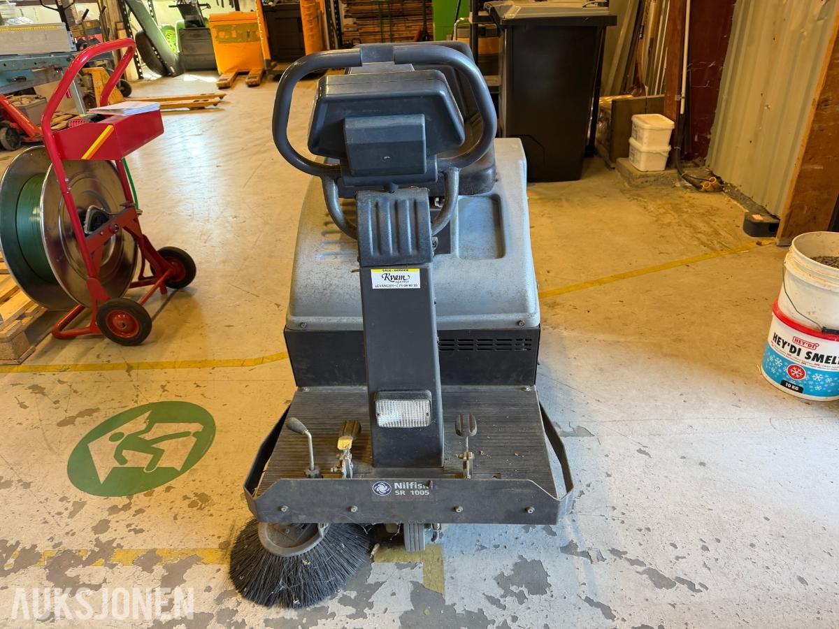 Nilfisk SR 1005 B feiemaskin med lader