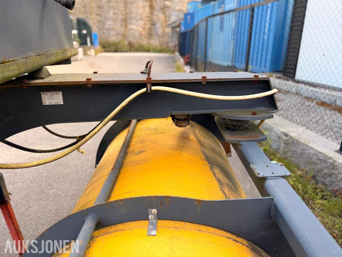 Stark AH 2500S hydraulisk feiemaskin med vanntank