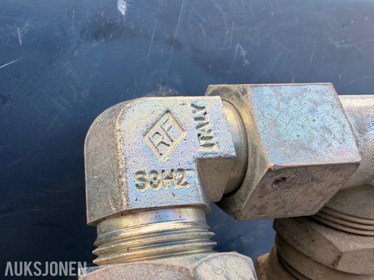 Stark AH 2500S hydraulisk feiemaskin med vanntank