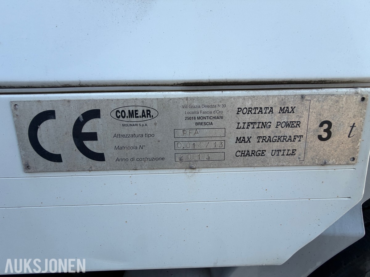 2013 Mercedes-Benz Atego 970PKI2 biltransporter - plan med vinsj - 160 kW / 218 hk OM924LA dieselmotor - kilometerstand 304.866 km - nyttelast 2.920 kg