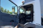 2013 Mercedes-Benz Atego 970PKI2 biltransporter - plan med vinsj - 160 kW / 218 hk OM924LA dieselmotor - kilometerstand 304.866 km - nyttelast 2.920 kg