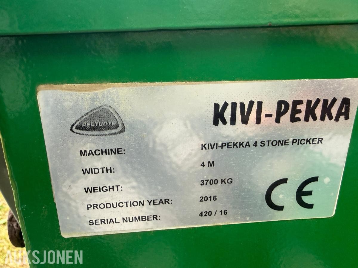 2016 Kiwi Pekka 4 Steinplukker m/Automatisk løft på rivene