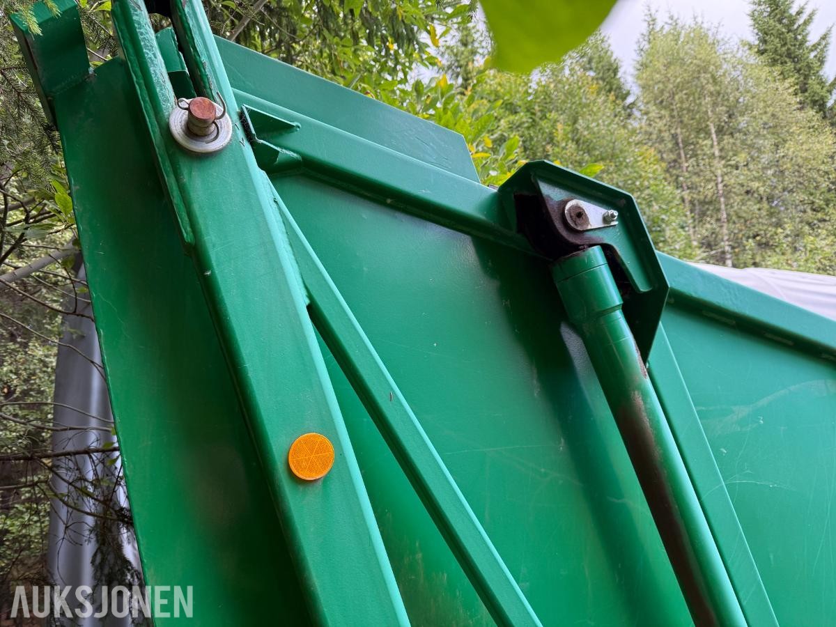 2016 Kiwi Pekka 4 Steinplukker m/Automatisk løft på rivene