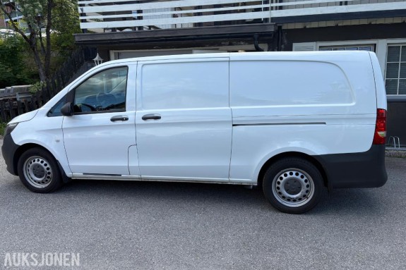 2017 Mercedes-Benz Vito V114 A3 4MATIC Automat, Cruisekontroll, Hengerfeste
