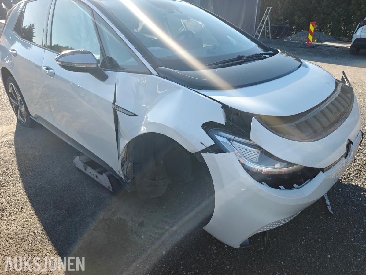 2021 Volkswagen ID.3 PRO 58kWh 204hk kollisjonsskadet, eu ok til 12.2026