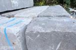 12 STK BETONGLODD CA. 900 KG – FORSKALINGSLODD MED LØFTEPUNKTER