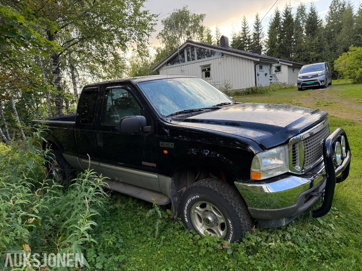 2004 Ford F-serie 250, 183800km 6L Super Duty 330HK
