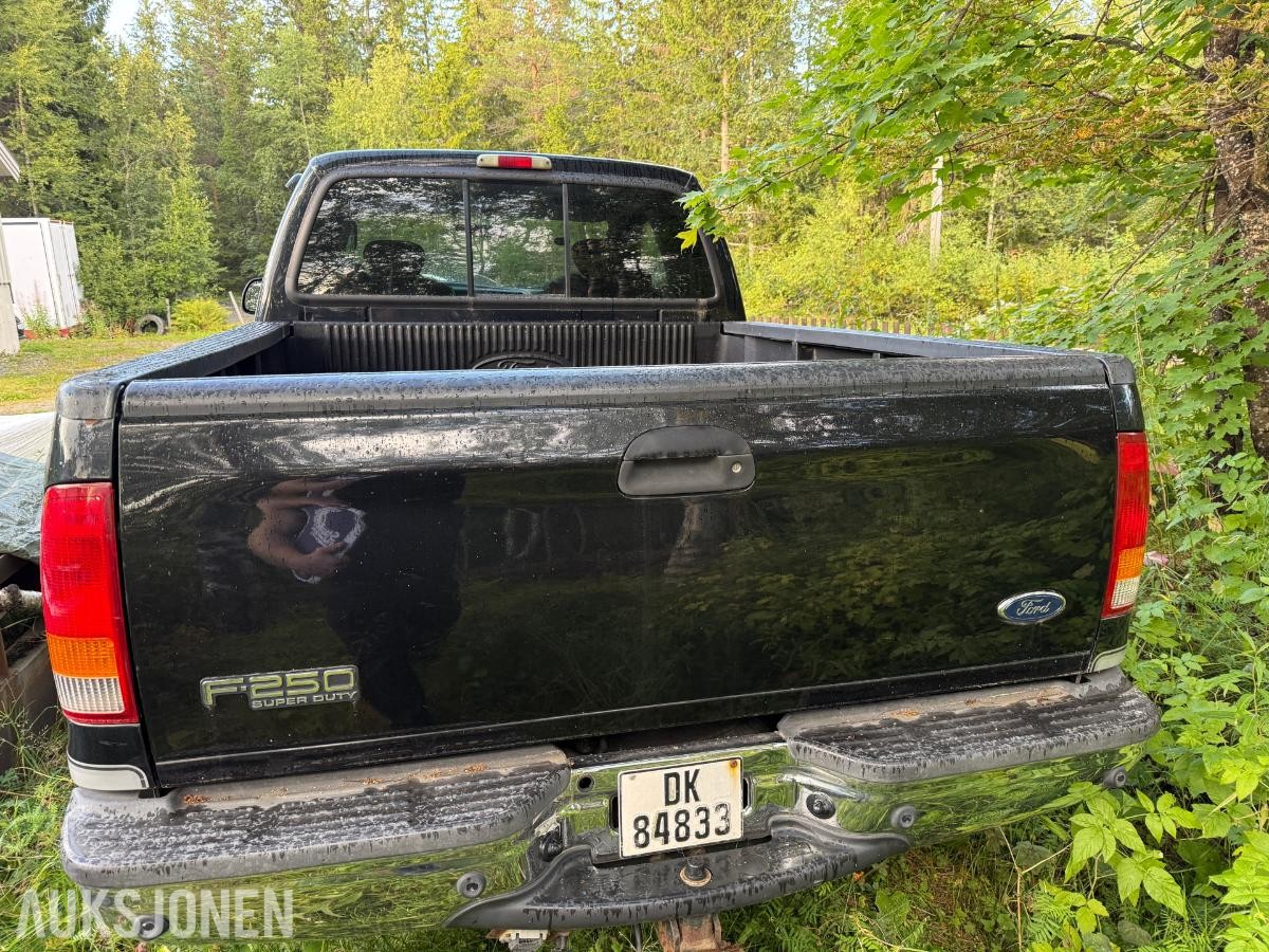2004 Ford F-serie 250, 183800km 6L Super Duty 330HK