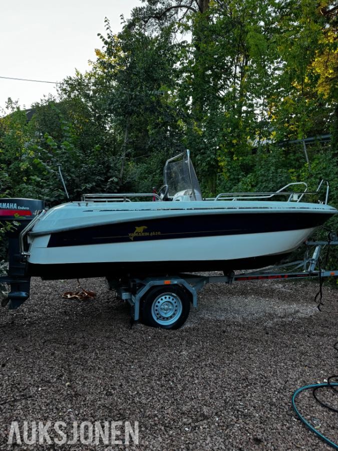 2002 Yamarin 4610 båt med Yamaha Enduro 40Hk