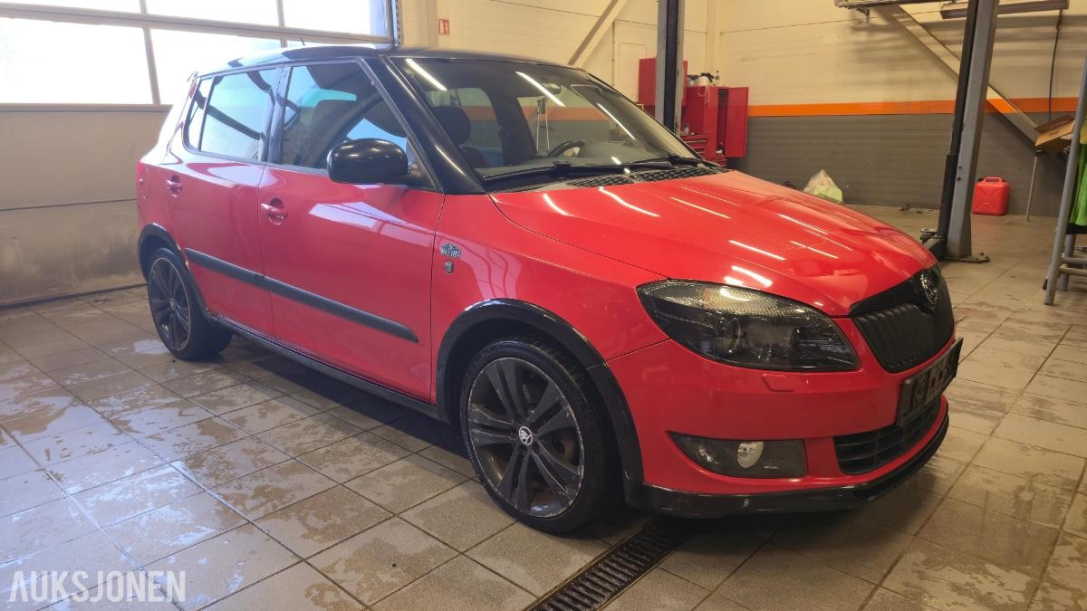 2011 Skoda Fabia 1.2 105hk s+v dekk lav km 73065km