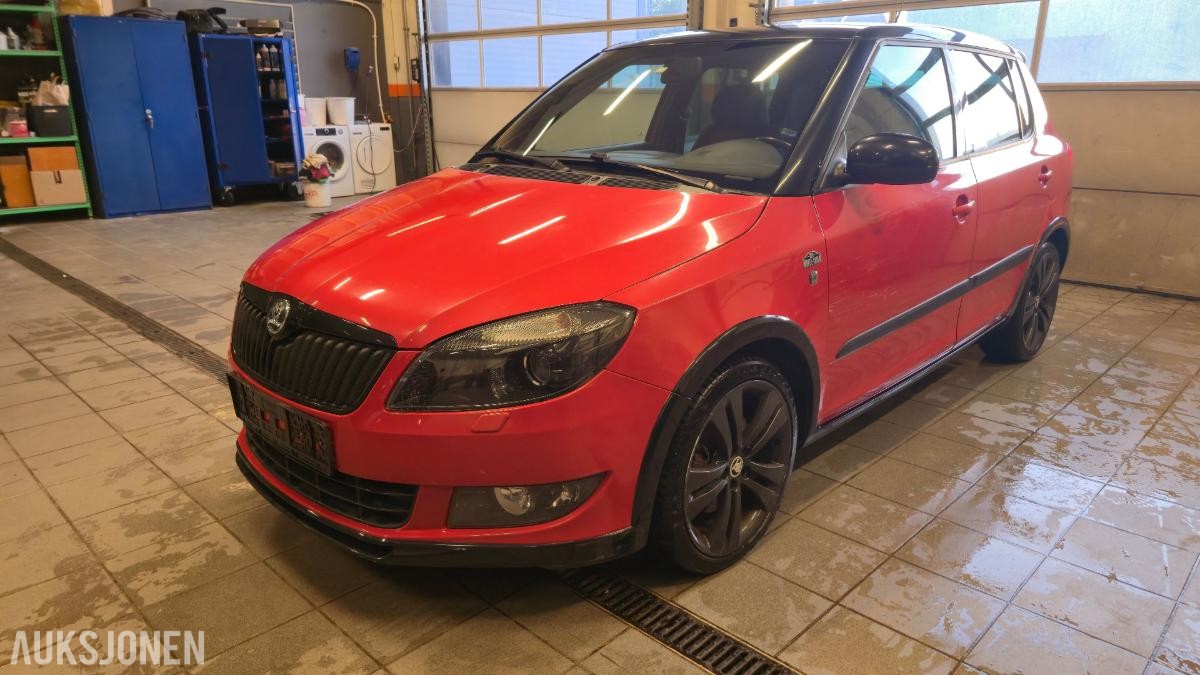 2011 Skoda Fabia 1.2 105hk s+v dekk lav km 73065km