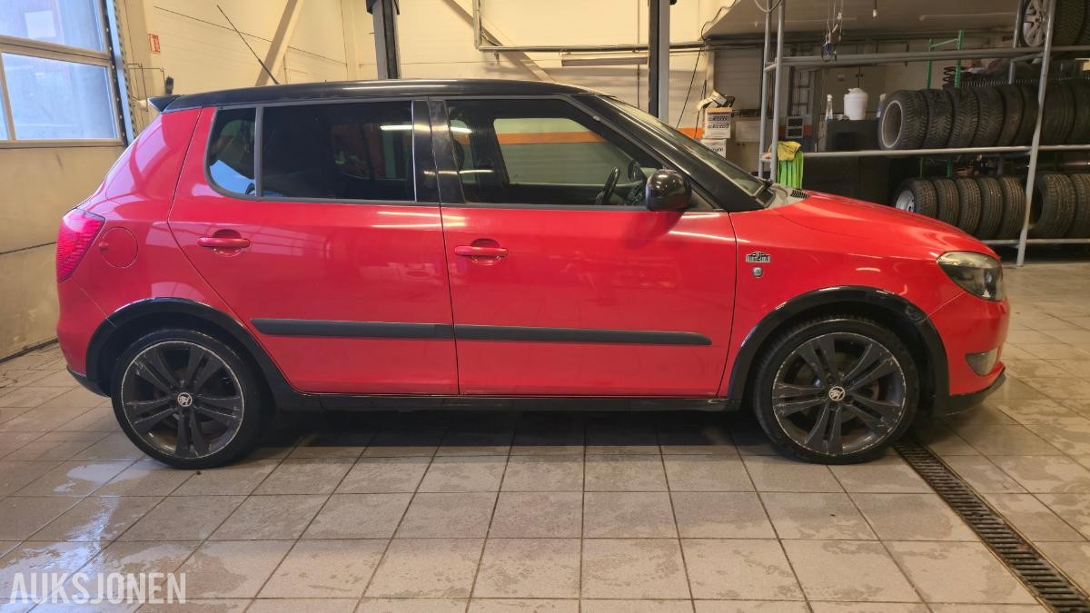 2011 Skoda Fabia 1.2 105hk s+v dekk lav km 73065km