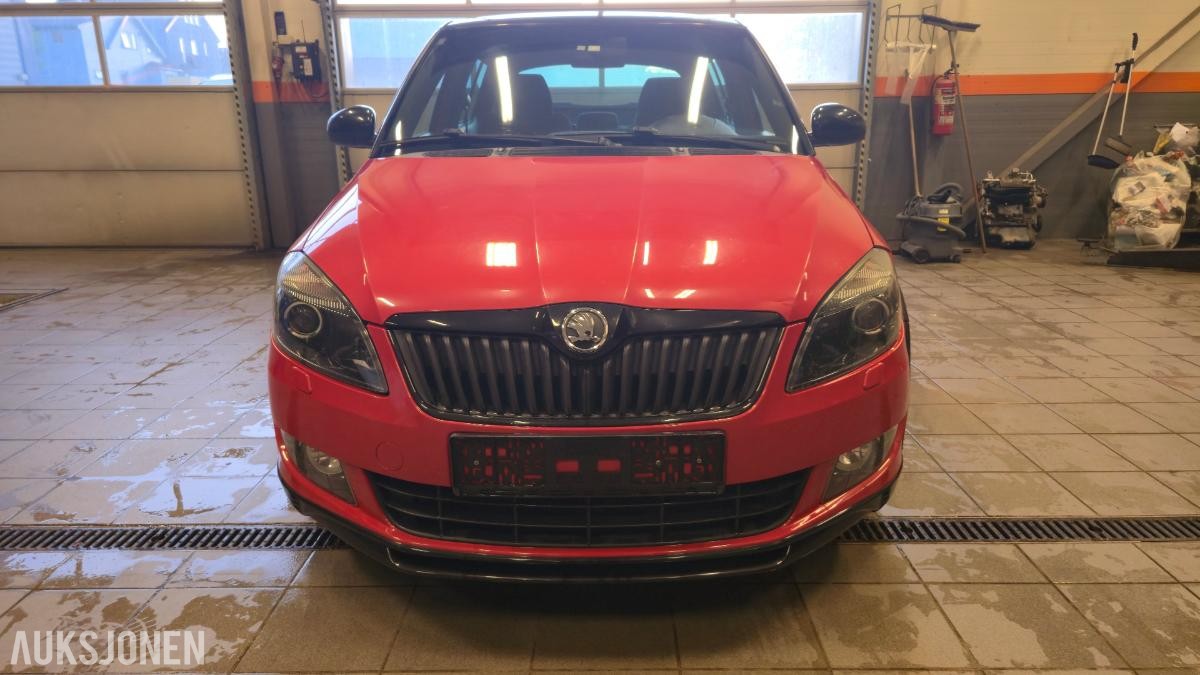 2011 Skoda Fabia 1.2 105hk s+v dekk lav km 73065km