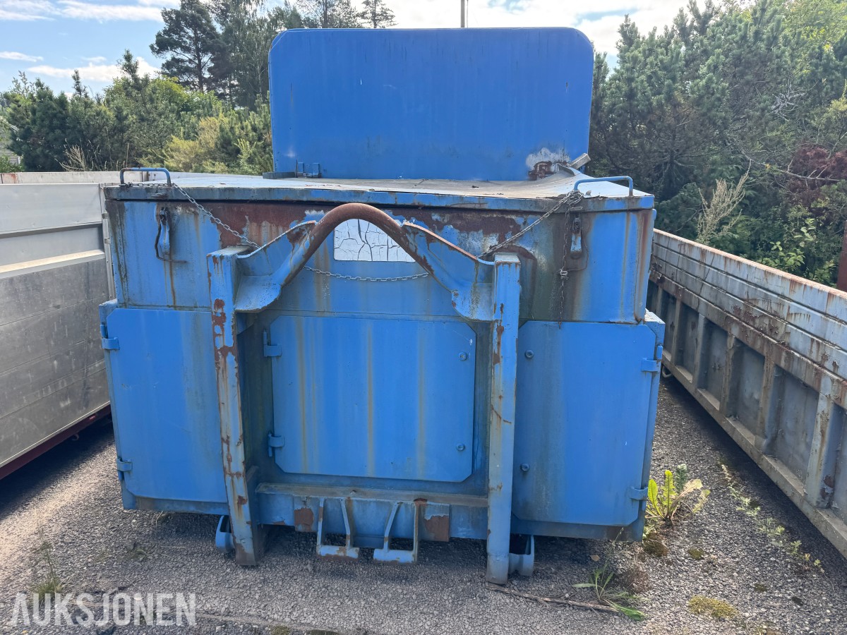 1990 Husmann krokcontainer med komprimator – reparasjonsobjekt