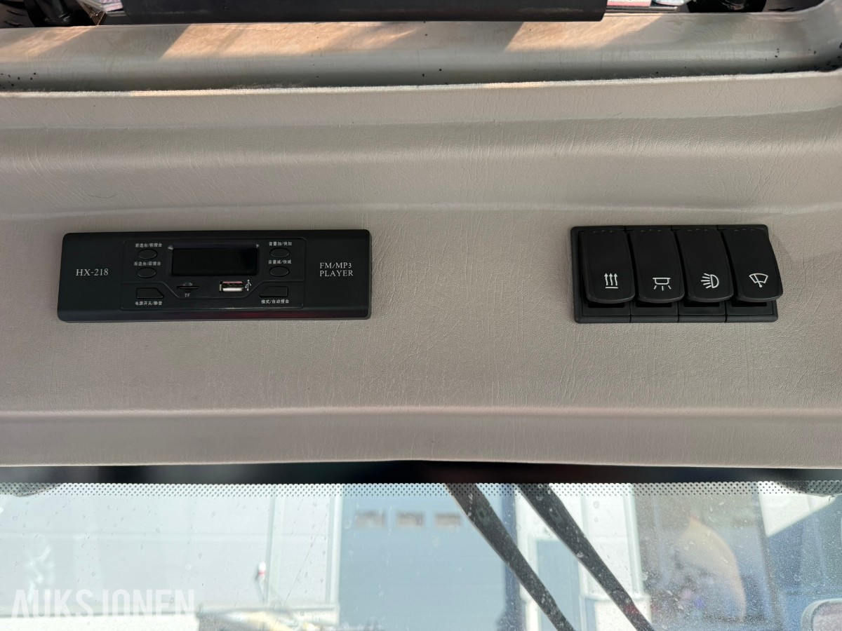 2025 SOTO WT-804 4WD traktor – 80 hk – frontlaster – skuffe – ubrukt