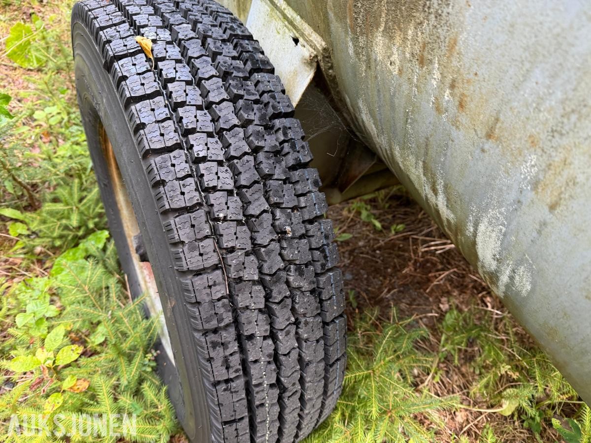 Dieseltank montert på Tilhenger 3000L m/pumpe