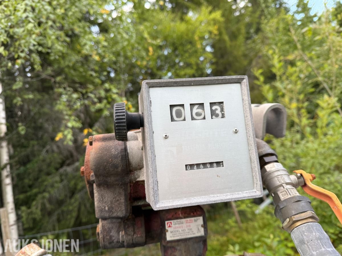 Dieseltank montert på Tilhenger 3000L m/pumpe