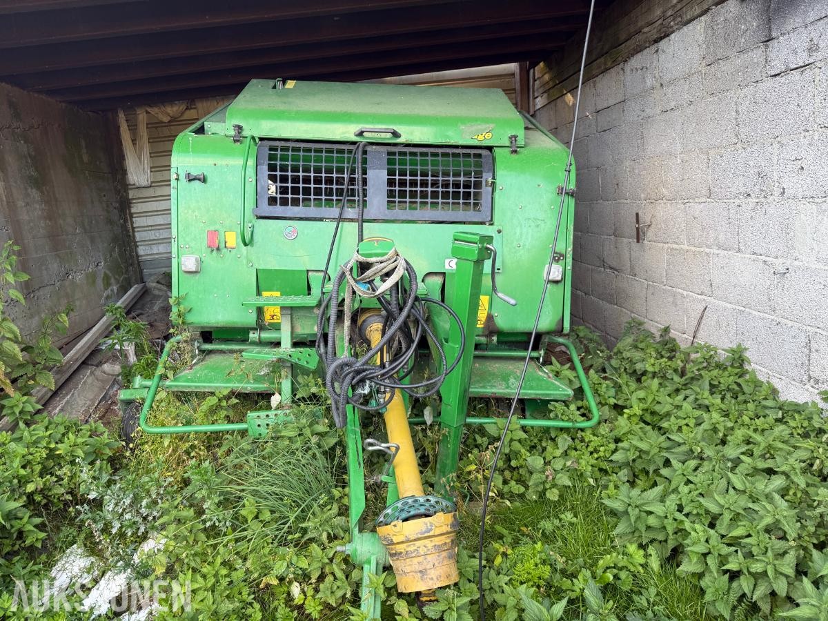 John Deere  Premium 578 Rundballepresse