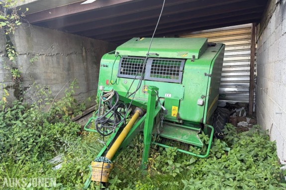 John Deere  Premium 578 Rundballepresse