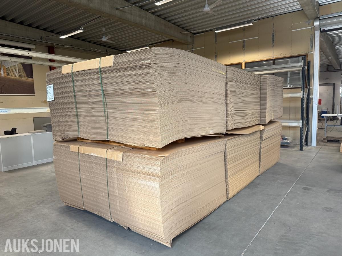 2025 Pappflak 1 lags bølgepapp 6 paller