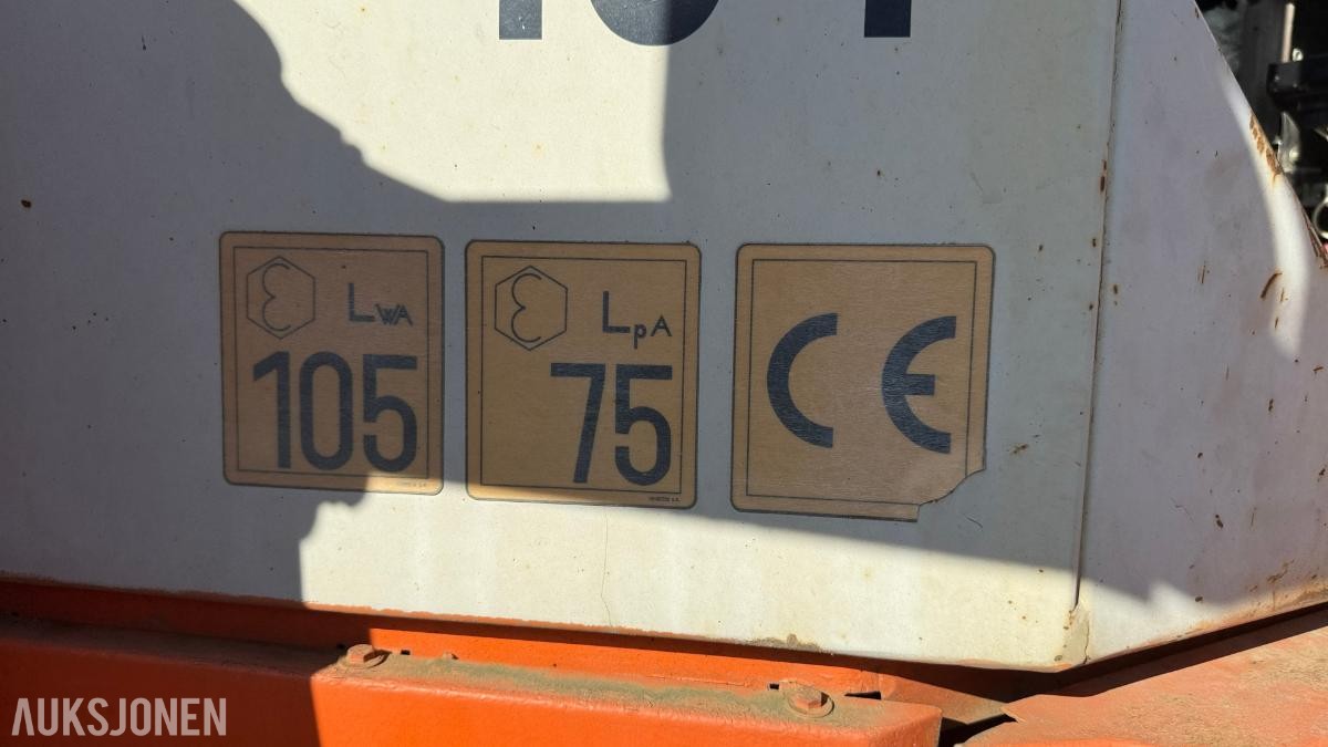 1995 Fiat-Hitachi FR130.2 hjullaster m/ Gjerstad frontskuff - 9 256 timer
