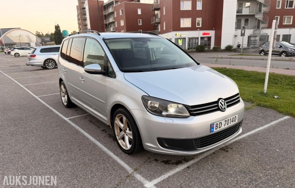 2011 Volkswagen Touran 1.6 Diesel, Hengerfeste