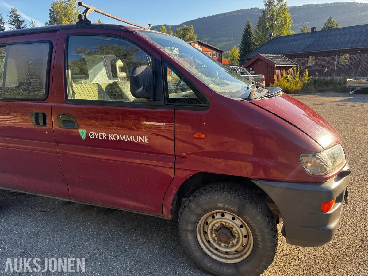 2000 Mitsubishi L400 2.5-87 D 4WD HENGERFESTE HØY OG LAVSERIE