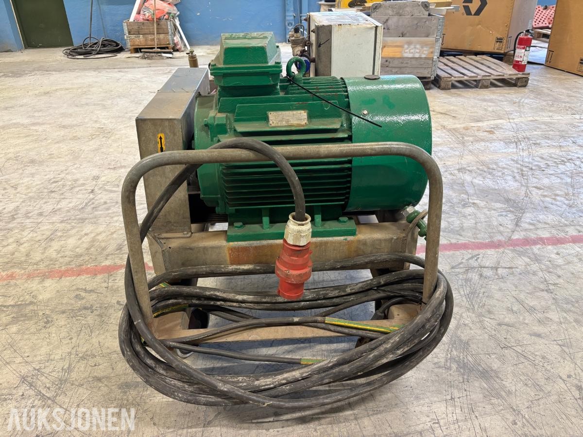 Høytrykkspyler 500 bar / 30 l/min – BEVI elektromotor – høytrykkslange og lanse