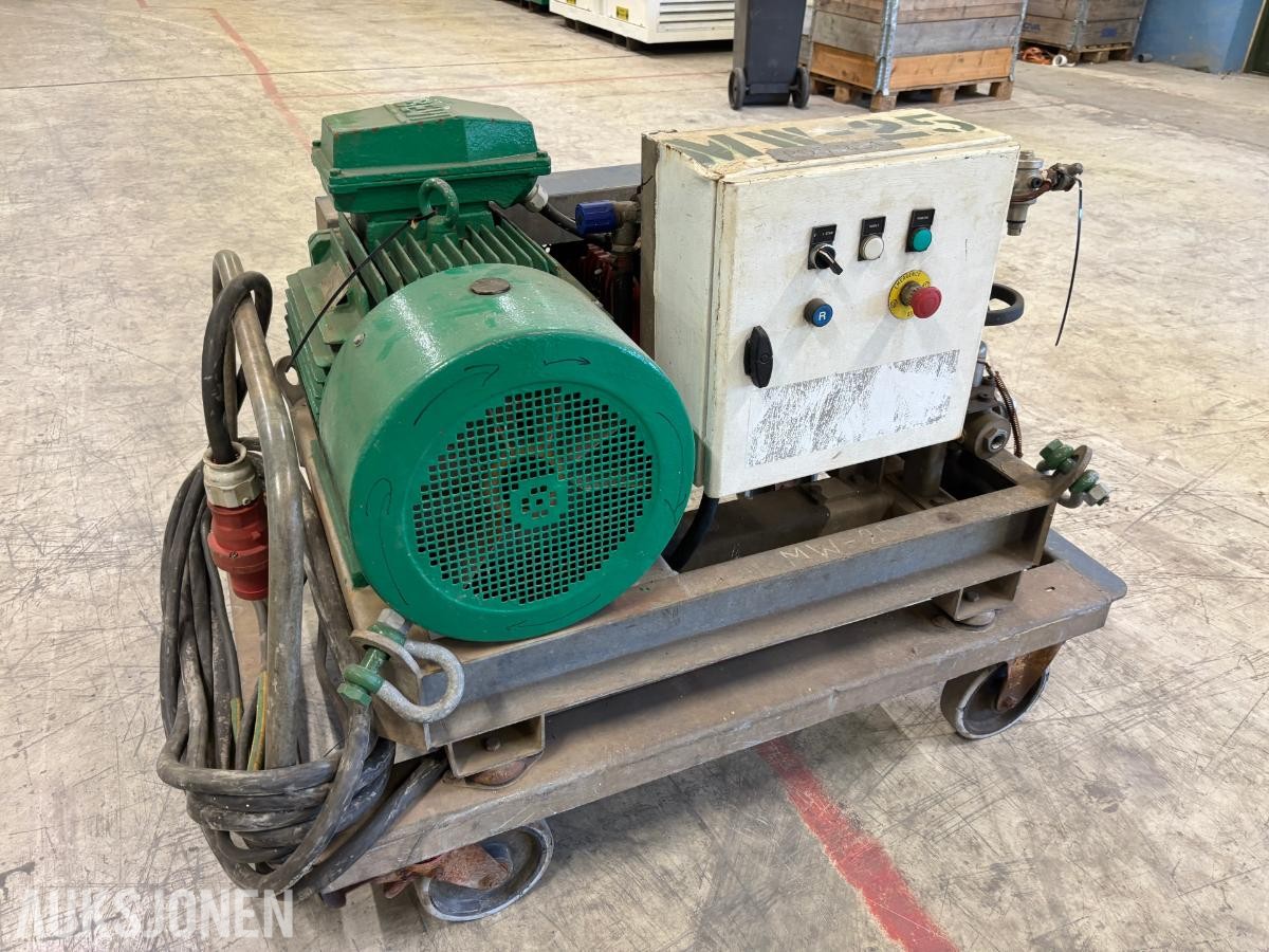 Høytrykkspyler 500 bar / 30 l/min – BEVI elektromotor – høytrykkslange og lanse
