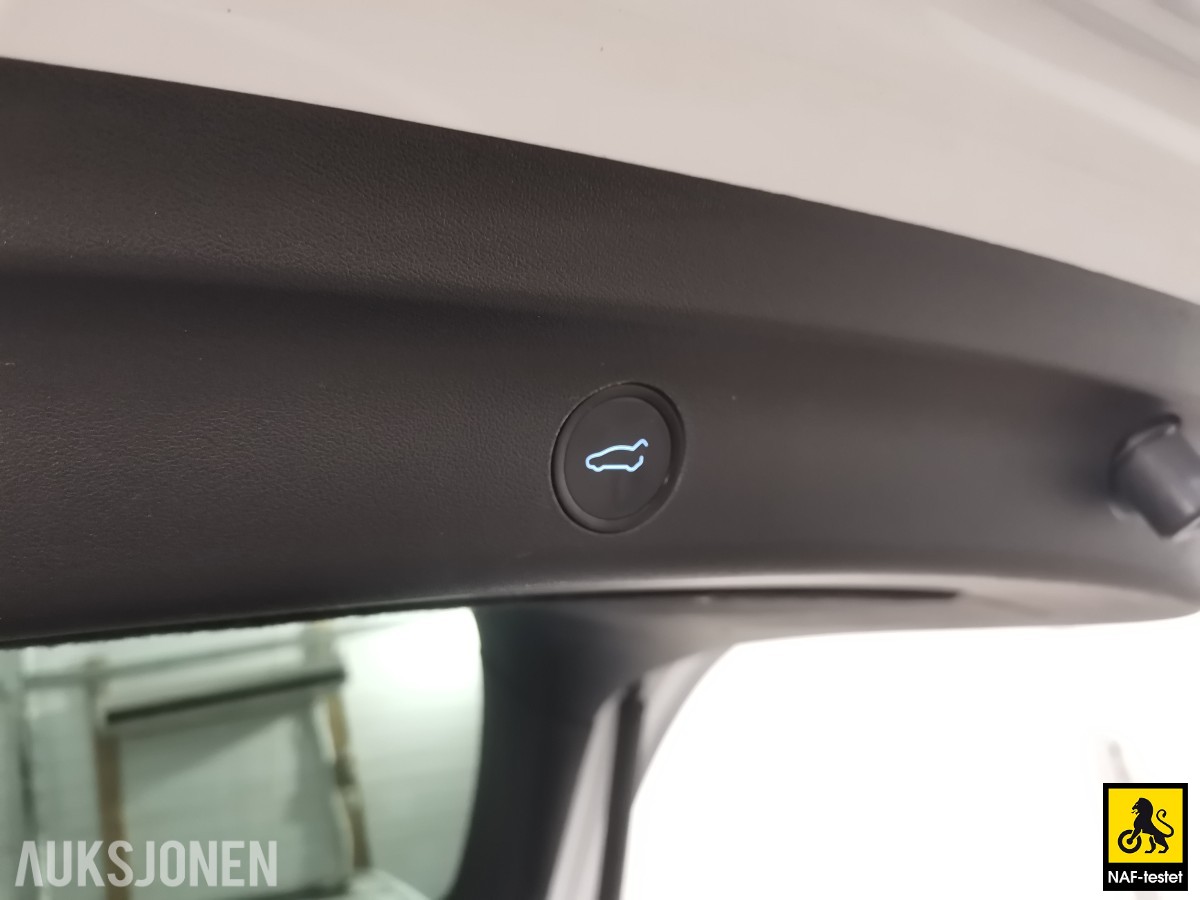 2022 Tesla Model Y LRDM AWD HENGERFESTE PANORAMA PREMIUM LYD & INTERIØR