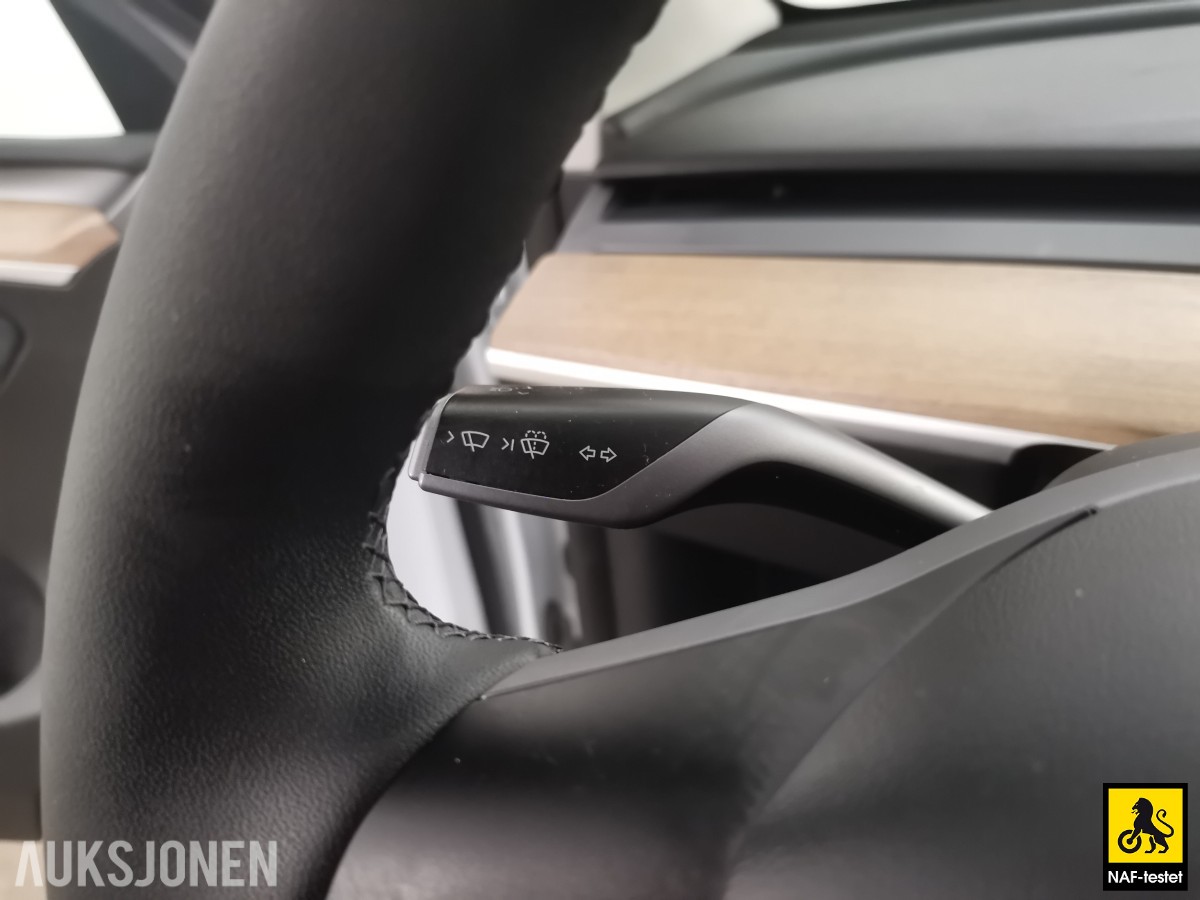 2022 Tesla Model Y LRDM AWD HENGERFESTE PANORAMA PREMIUM LYD & INTERIØR