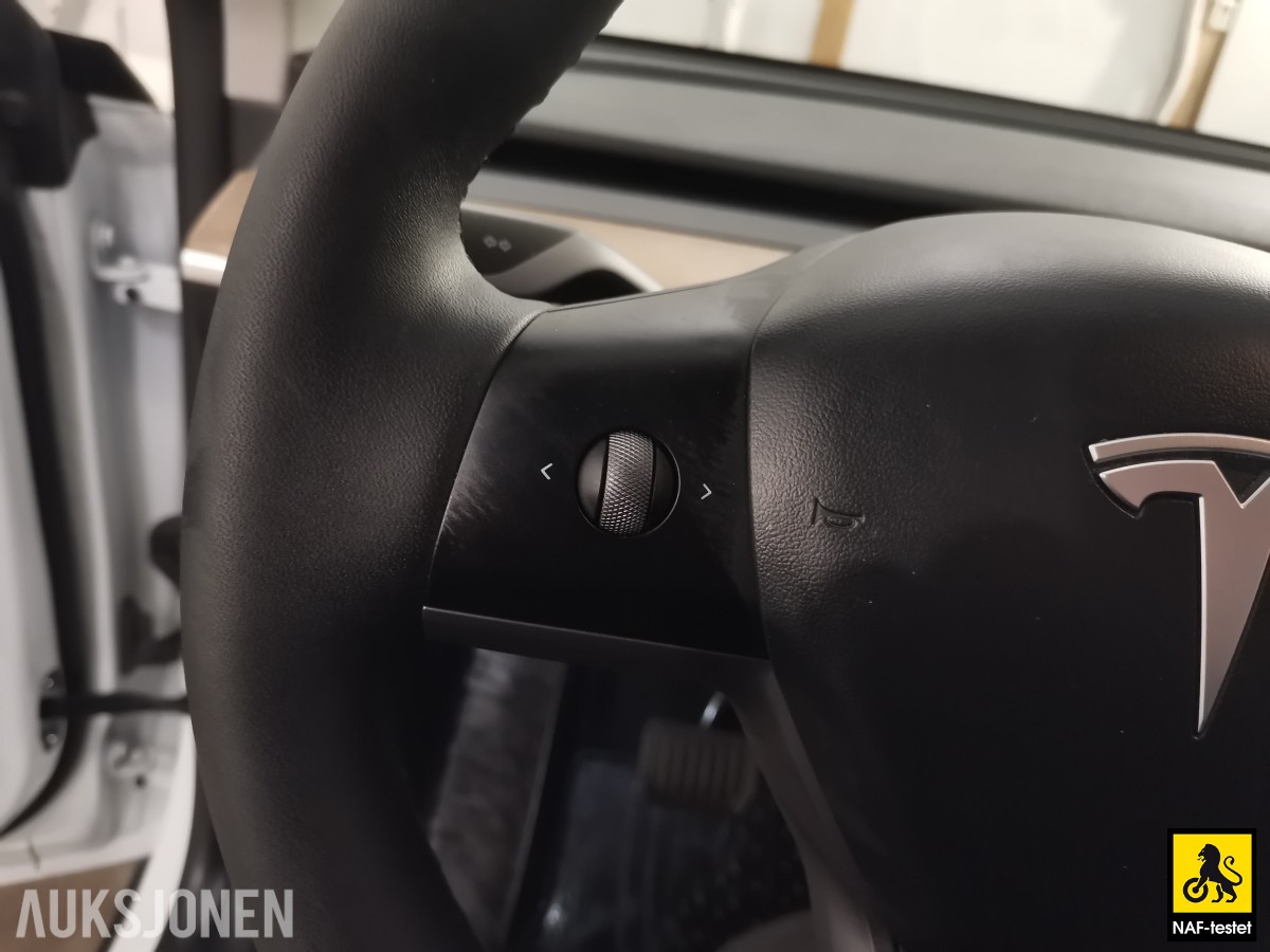 2022 Tesla Model Y LRDM AWD HENGERFESTE PANORAMA PREMIUM LYD & INTERIØR