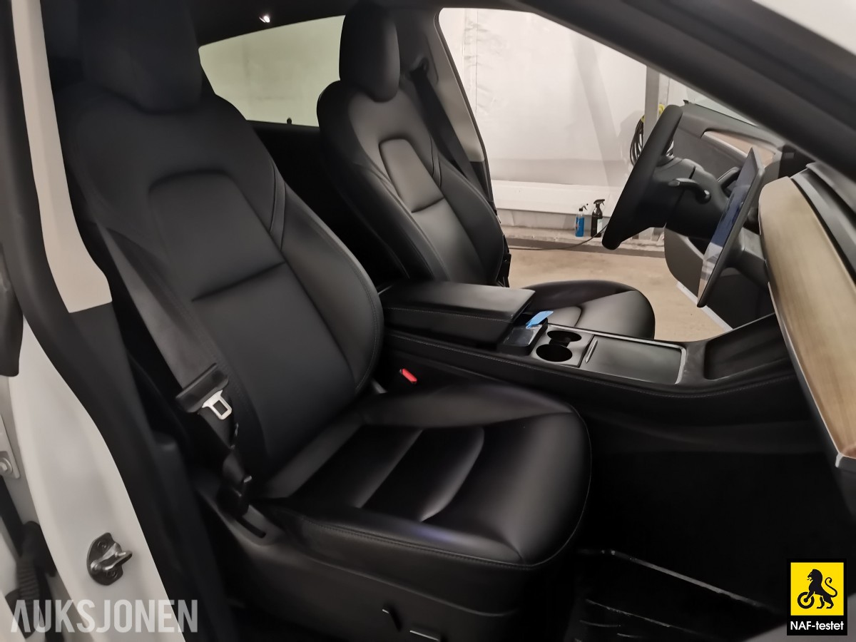 2022 Tesla Model Y LRDM AWD HENGERFESTE PANORAMA PREMIUM LYD & INTERIØR
