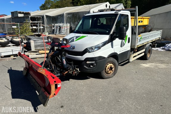 2017 Iveco Daily 70C18 planbil, Hilltip plog og spreder