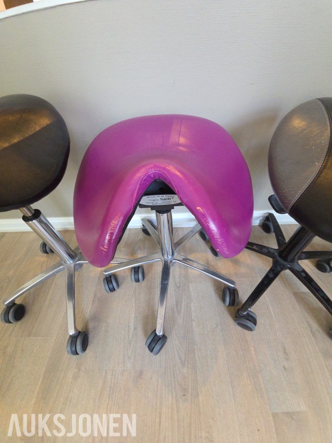 4 stk Salli ergonomiske sadelstoler / arbeidsstoler på hjul
