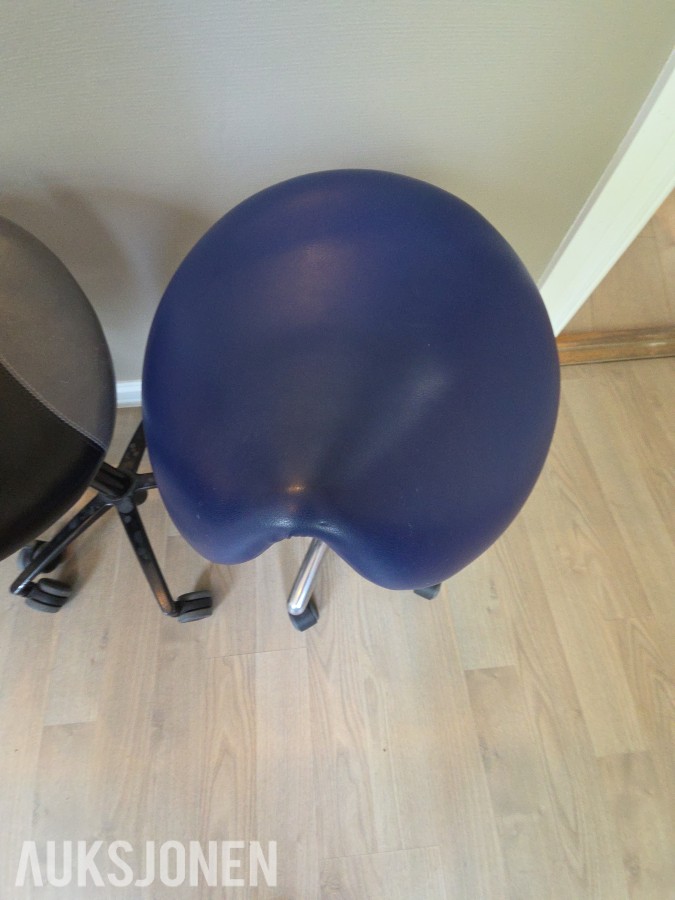 4 stk Salli ergonomiske sadelstoler / arbeidsstoler på hjul